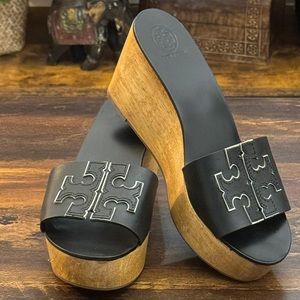 TORY BURCH BLACK MULE . Perfect condition. Original dust bag.